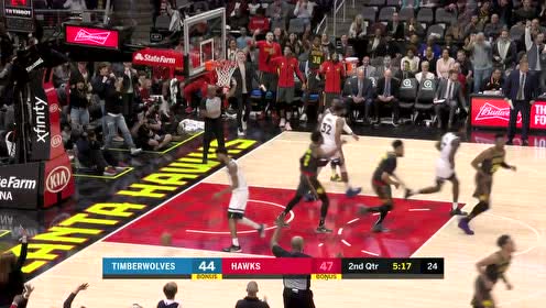 【NBA集錦】特雷楊再送空接！雷迪什右路飛翔狠狠砸扣