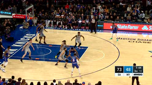 【NBA集锦】势必要在禁区搞点事情 巴雷特单臂劈扣技惊四座