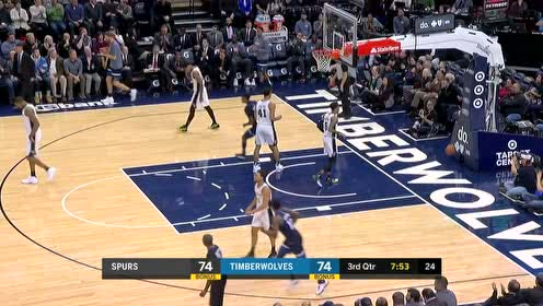 【NBA集錦】假動(dòng)作晃暈對(duì)手 卡爾弗蛇皮推拉靈巧上籃打進(jìn)