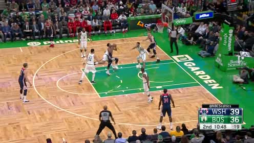 【NBA集锦】延续火热手感 爱德华兹急停出手两分命中
