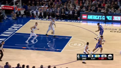 【NBA集錦】巴雷特拋球上天！羅賓遜雙手凌空摘星怒扣引爆