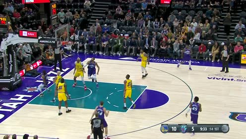 【NBA集锦】康利奔袭篮筐穿透防守 加速启动续接连上篮拿下双杀