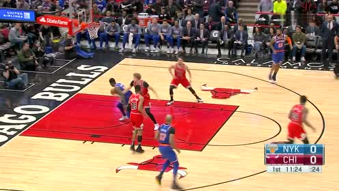 【NBA集锦】自投自抢强势出手 兰德尔碾压马尔卡宁内线得手