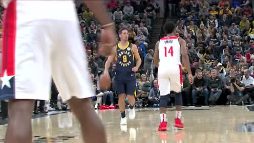 【NBA集錦】可以改打內(nèi)線了！麥克德莫特摘下前場(chǎng)籃板強(qiáng)硬打成2+1