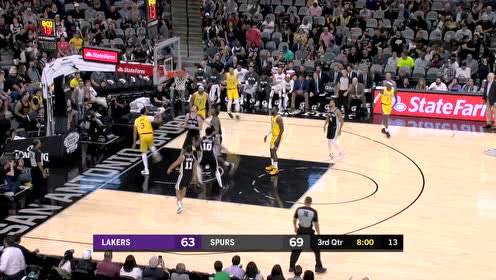 【NBA集錦】這配合賞心悅目 詹姆斯信手一拋麥基空接砸扣