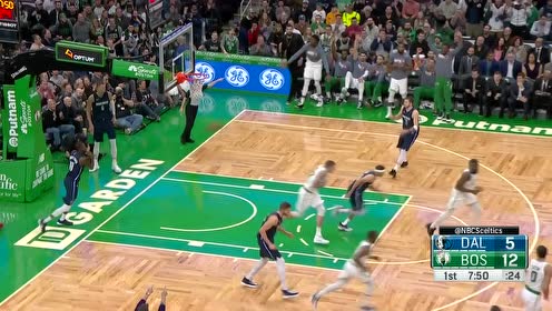 【NBA集錦】這就是綠軍的地盤 布朗助飛泰斯空接暴扣