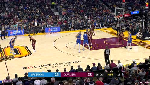【NBA集錦】根本防不住??！東契奇面對(duì)樂福防守后撤步三分命中