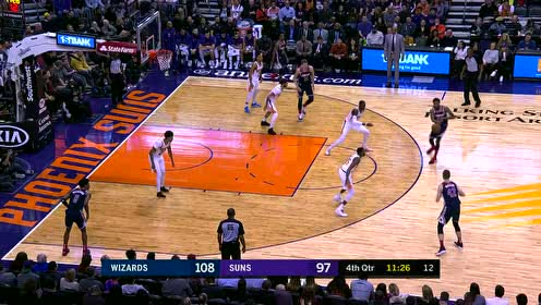 【NBA集锦】你以为只是投手？ 贝尔坦斯接球突破滑翔劈扣干脆利索