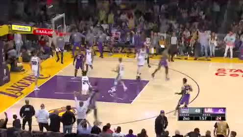 【NBA集錦】必進十佳球！詹皇全速啟動血腥隔扣別利察 再現(xiàn)死亡凝視