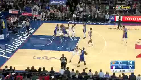 【NBA录像回放】尼克斯vs76人第1节 西蒙斯手起刀落命中NBA生涯首个三分