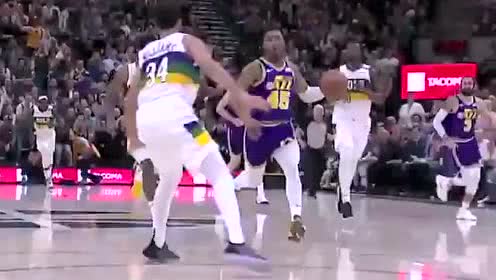 【NBA集錦】?jī)纱箜敿?jí)歐洲步使用者 字母哥vs米切爾誰更好