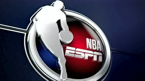 【NBA集錦】這臂展不是蓋的！小杰克遜一挑三輕舒猿臂2+1打進(jìn)