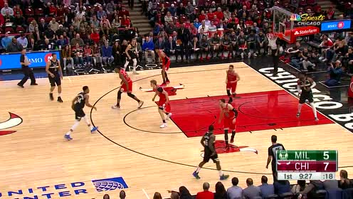 【NBA集锦】容我思考下战术!字母哥镇定自如外线三分手起刀落