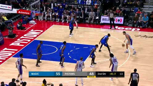 【NBA集锦】格里芬化身给力芬 一个试探步弧顶三分霸气飚中