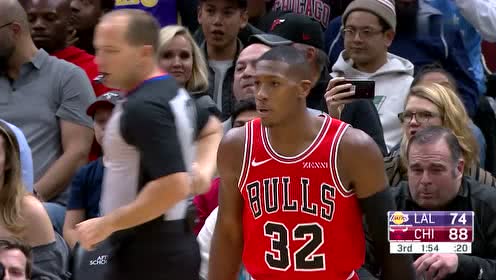 【NBA集錦】鄧恩空位三分射中 詹姆斯歐洲步突破上籃