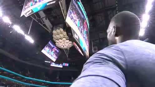 【NBA集锦】夏洛特永远爱肯巴! 黄蜂主场播放视频致敬沃克