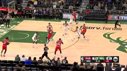 【NBA集锦】这波对抗什么水平！字母哥对撞安东尼 俩人激烈缠斗瓜哥不落下风
