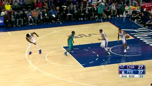 【NBA集锦】布里奇斯小范围妙传晃开恩比德 比永博吃饼暴扣美滋滋