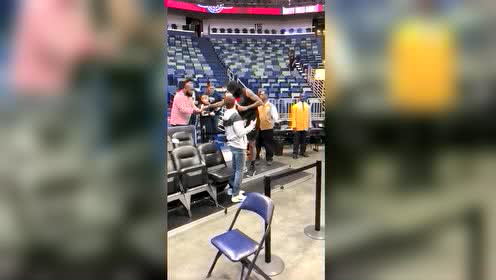 【NBA集錦】甜瓜抵達球館 帥氣亮相與球迷互動