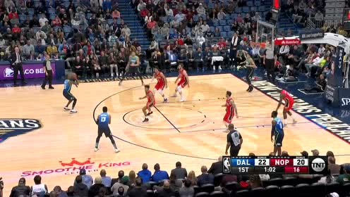 【NBA集錦】蓋帽得分兩手抓 梅利防守反擊秀翻全場(chǎng)