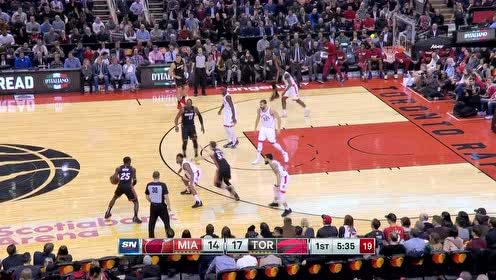 【NBA集錦】絲毫不拖泥帶水 羅賓遜超遠三分空心入網(wǎng)
