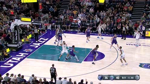 【NBA集锦】安排的明明白白 瓦兰篮下机警勾手打进干脆利落