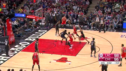 【NBA集锦】取这名字的能不会扣篮? 卡特空中接力双手砸扣