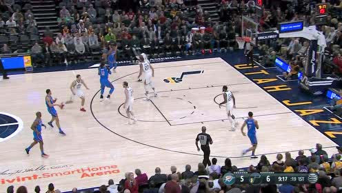 【NBA集錦】張飛繡花粗中有細(xì) 亞當(dāng)斯空中換手拉桿上籃得手