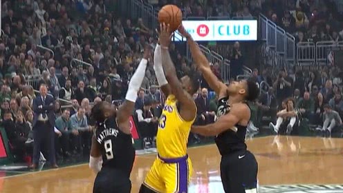 【NBA集錦】詹姆斯試圖內(nèi)線造殺傷 字母哥背后殺出前頂后蓋