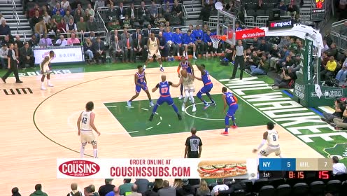 【NBA集锦】字母哥转身隔扣兰德尔 给雄鹿替补席看乐了