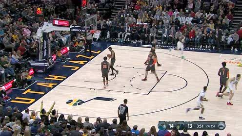 【NBA集锦】得分能力没得说!博格达诺维奇三分百步穿杨