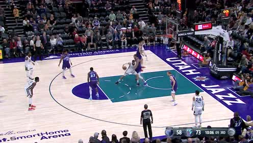 【NBA集锦】瓦兰攻防完美转换高抛打进 博格达接球蜻蜓点水潇洒还击