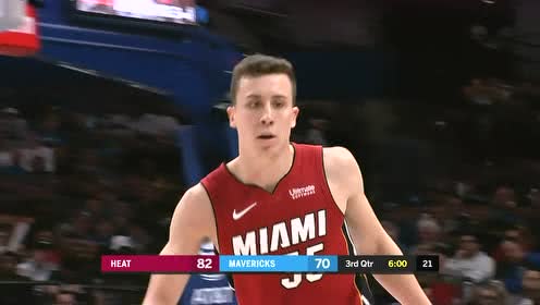 【NBA集錦】接到大鍋不慌不忙 羅賓遜壓哨超遠三分輕松飚中