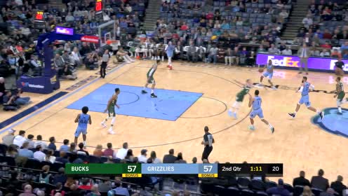 【NBA集锦】场下人都疯了 安德森面对字母哥滑翔双臂炸筐