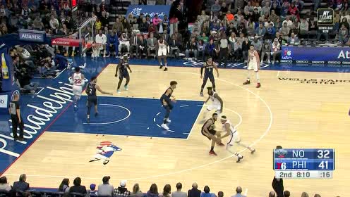 【NBA集錦】哈里斯埋頭猛沖直殺內(nèi)線 懟著防守對抗上籃2+1