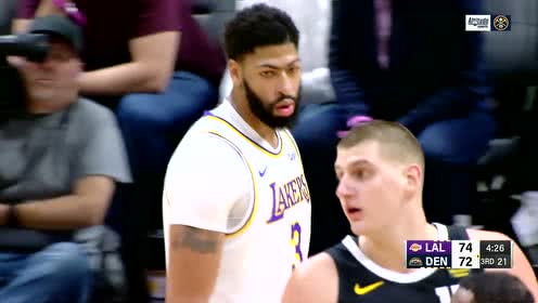 【NBA集錦】危難時刻看全明星 濃眉哥三分飆中詹姆斯突破灌籃