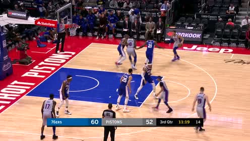 【NBA集锦】活塞两大内线的精准配合 格里芬手术刀妙传助庄神飞扣