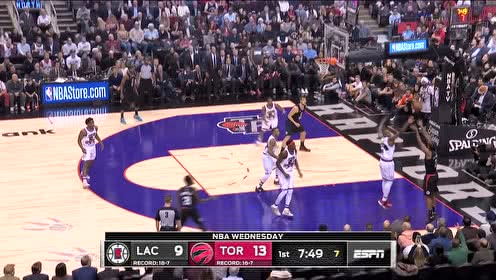 【NBA集锦】这球太难了 莱昂纳德底角强投三分稳稳命中