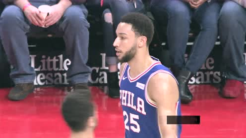 【NBA集锦】西蒙斯小手一抖喂得到位 霍福德空切吃饼就是飞扣