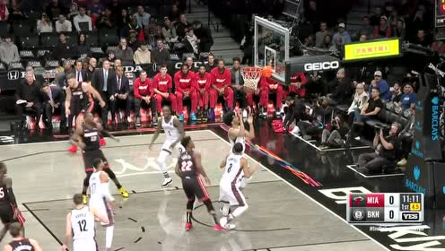 【NBA集锦】篮下兜圈圈 巴特勒急停跳投打响第一枪