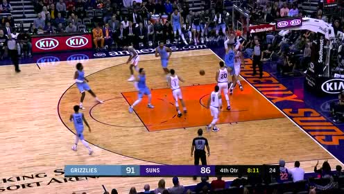 【NBA集锦】犹如巨熊出深林 瓦兰丘纳斯篮下重扣霸气十足