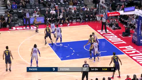 【NBA集錦】誰說好漢難敵四手 薩博尼斯籃下接球夢幻腳步1V2