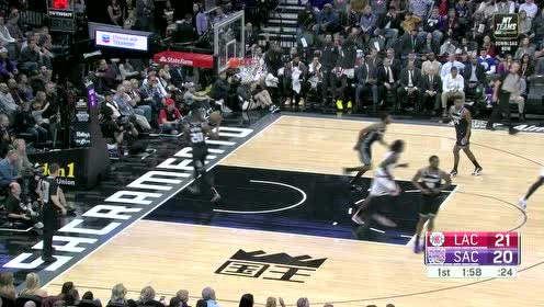 【NBA集錦】希爾德急停出手穩(wěn)穩(wěn)命中 小沃頓遠投三分強勢回敬