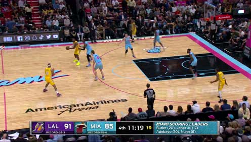【NBA集錦】關(guān)鍵時刻還得看他 詹姆斯精準三分穩(wěn)住局勢