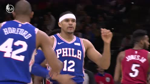【NBA集锦】假动作非常逼真 哈里斯拜佛点起巴特勒突破打进还有加罚