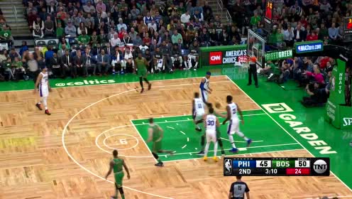 【NBA集锦】这球有点曼巴神韵了 塔图姆无惧防守三分自信飙进
