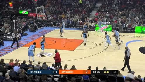 【NBA集锦】莫兰特行进间写意抛投 解说员赞不绝口