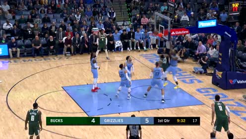 【NBA集锦】霸王步碾压入场 字母哥身挂杰克逊强打2+1