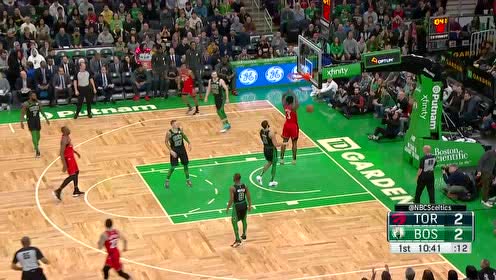 【NBA集錦】干得漂亮！洛瑞送助攻阿奴諾比空切籃下飛身暴扣