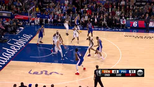 【NBA集錦】恩比德籃下強攻蹂躪約基奇 隨后約基奇籃下強攻蹂躪恩比德